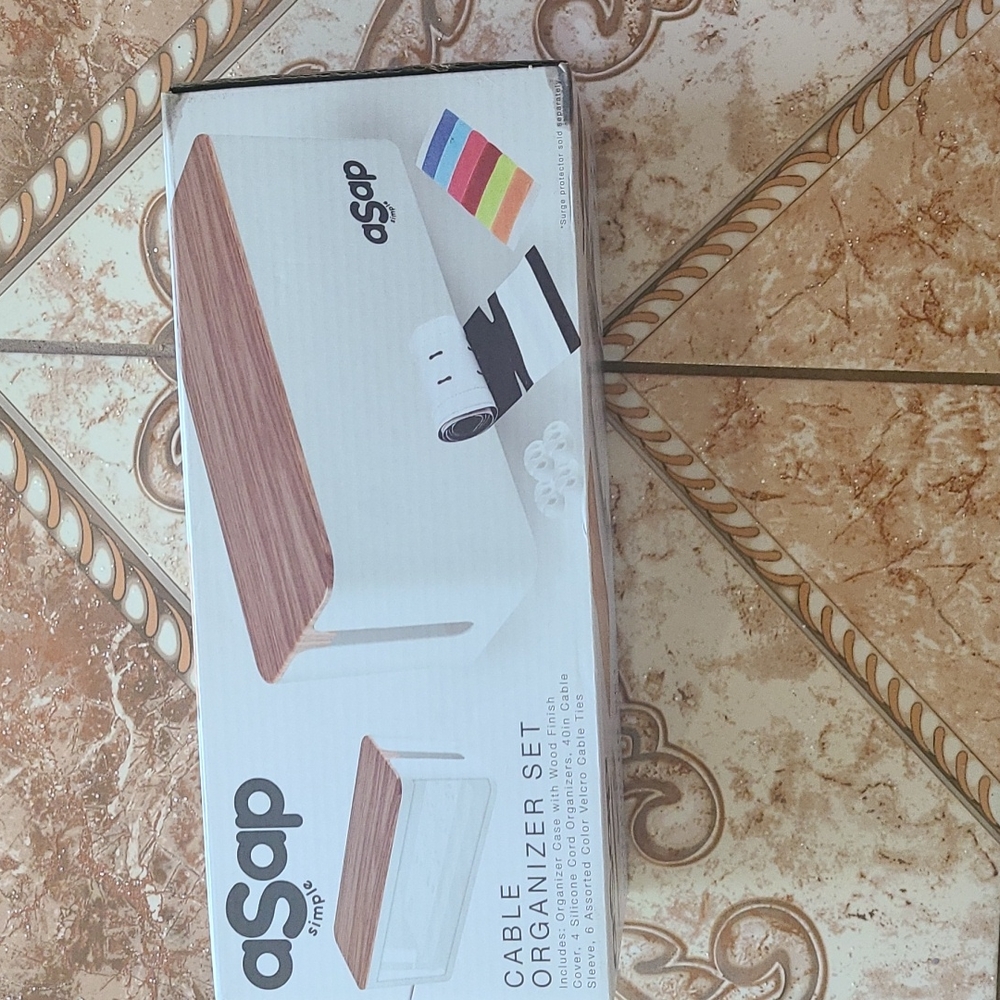 Cable organizer